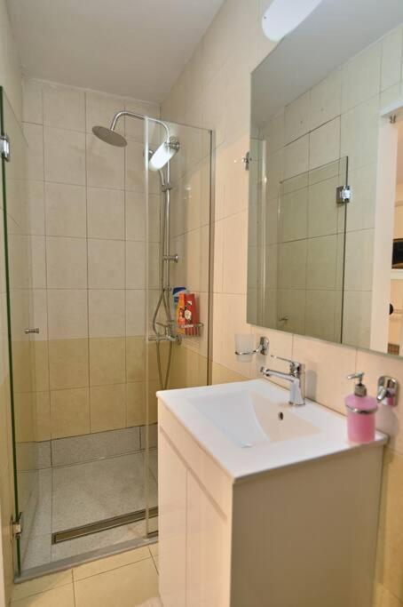 #Tyrtaiou Modern Design Studio Μυτιλήνη Εξωτερικό φωτογραφία